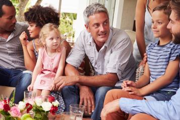 Families chatting with brunch